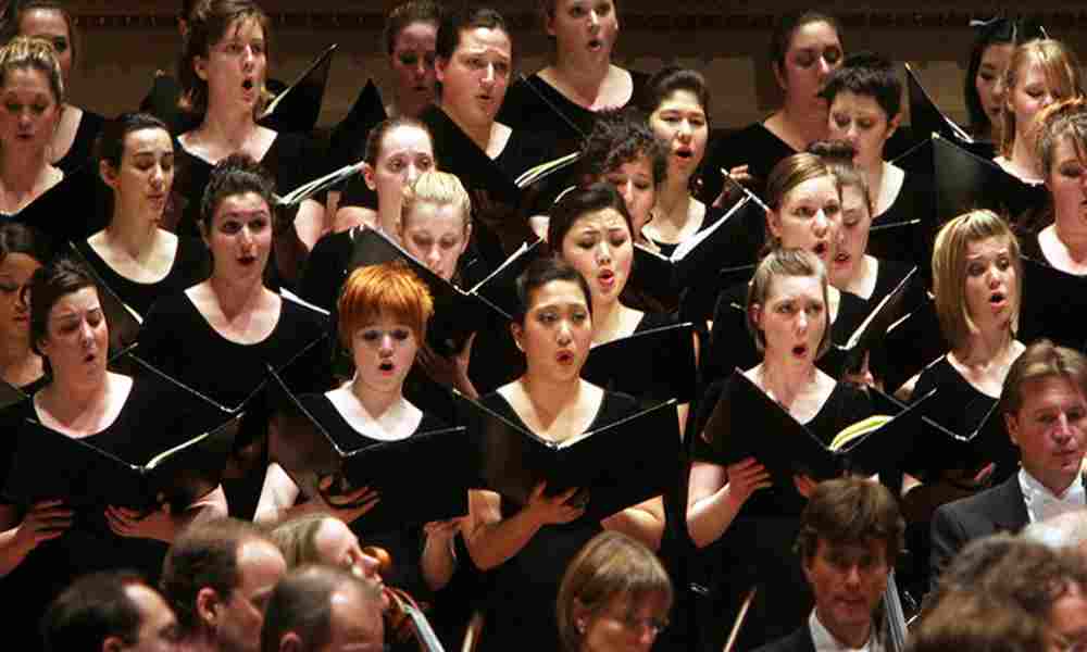 Prohibición de cantar en iglesias en pandemia se basó en evidencias erróneas