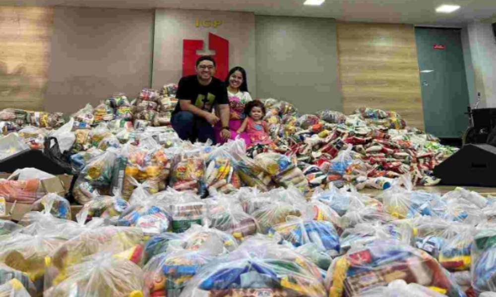 Iglesia dona 600 canastas de alimentos a familias necesitadas