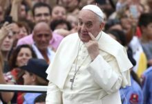 Vaticano renueva trato con China permitiendo control de la iglesia