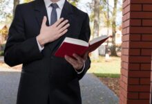 Testigos de Jehová son tendencia en Twitter y son cuestionados