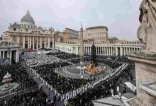 Cerca de 50 mil personas asistieron al funeral de Benedicto XVI