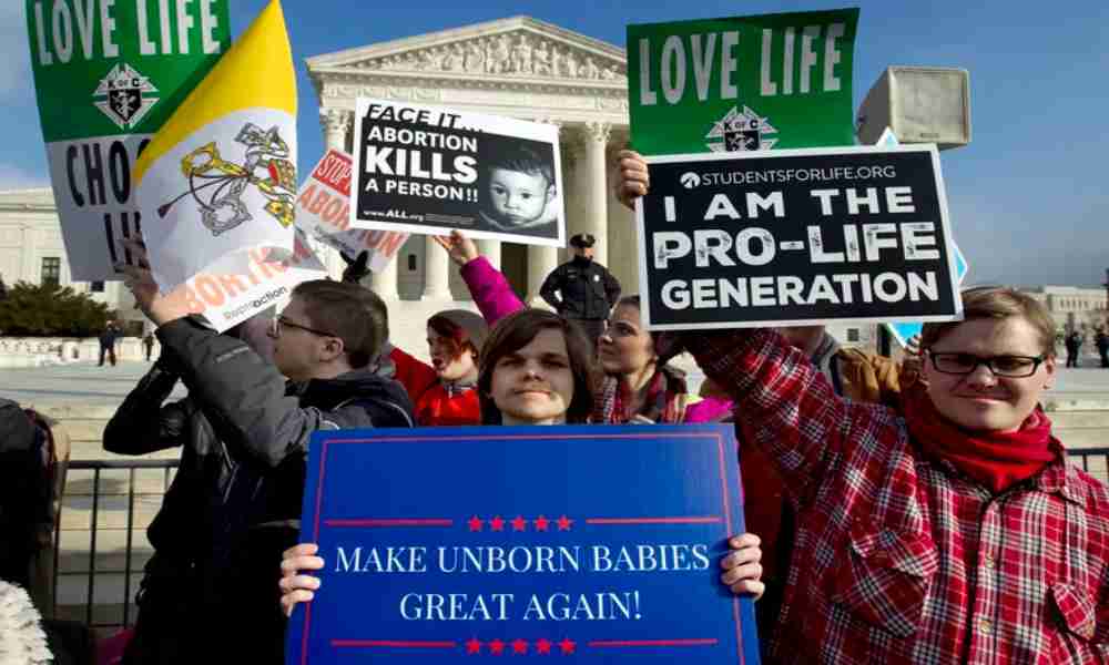 Presentan proyecto de ley para proteger a bebés que sobreviven a abortos