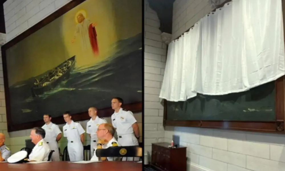 Marina de EE. UU. cubre pintura de Jesucristo para evitar ofender a los aprendices
