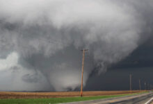 Más de 30 tornados azotaron varios estados de Estados Unidos