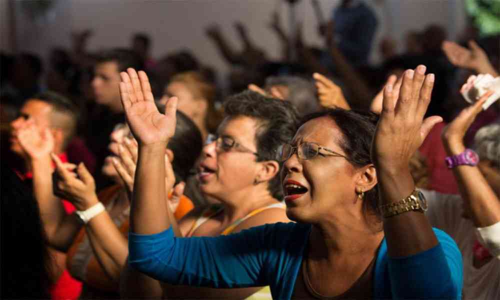 El culto genuino para Dios acompañado de adoración y gracia  