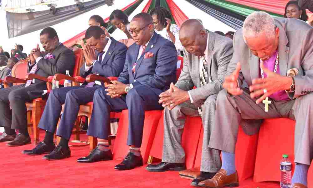 Presidente de Kenia pide oración por fin de sequía