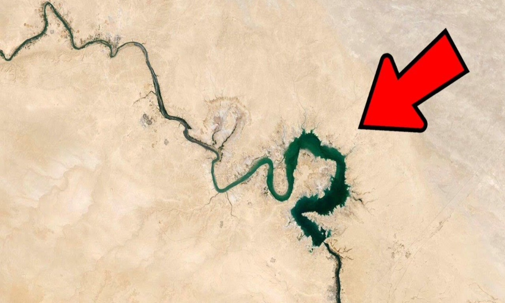 Aparece símbolo de Omega en el río Éufrates