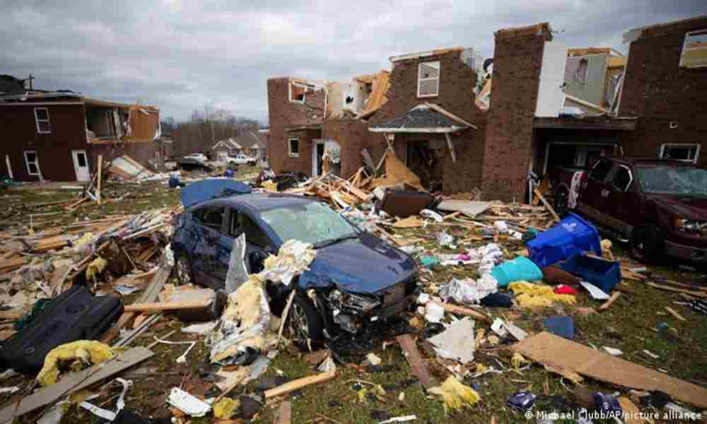 Tornados azotan varios estados de EE.UU., dejando al menos ocho muertos