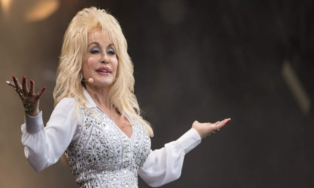Dolly Parton: “A través de Dios todo es posible”