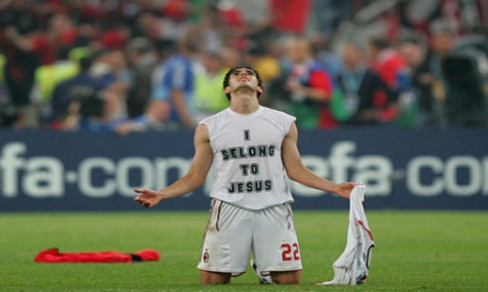 Kaká aconseja a jóvenes que se inician al fútbol: “Pon a Jesús primero”