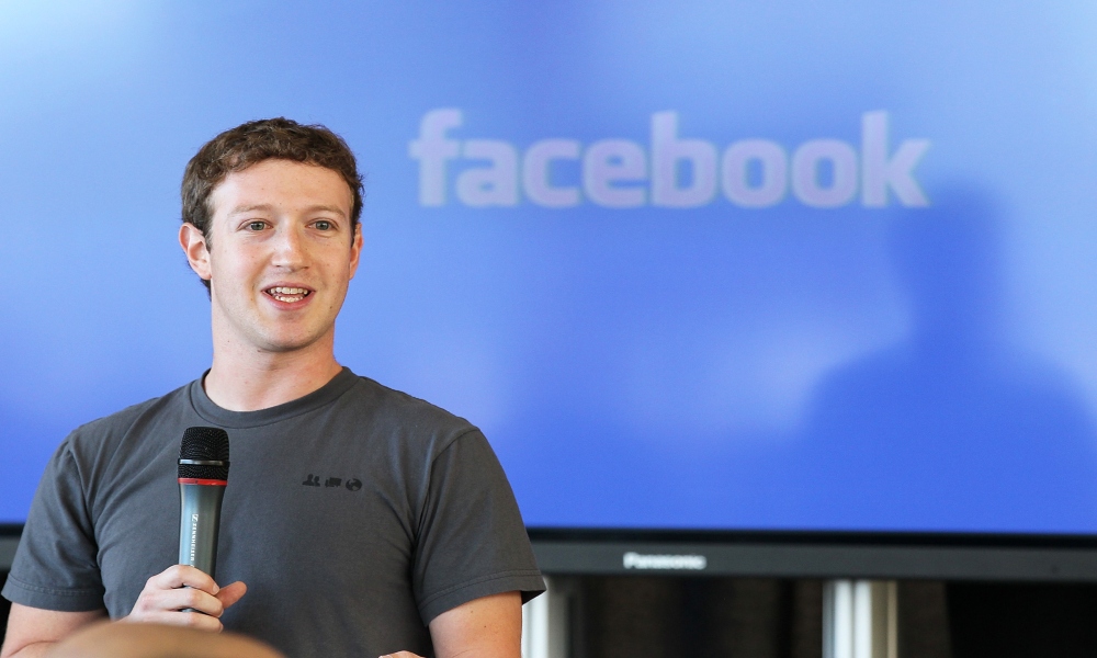 Mark Zuckerberg creador de Facebook asegura que ya no es ateo y habla de la Biblia