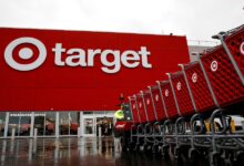 Target elimina productos del Orgullo luego de amenazas anti-LGBT