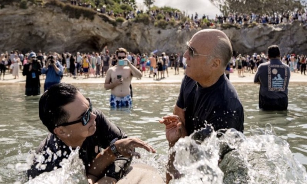 4.500 personas entregan sus vidas a Cristo y se bautizan