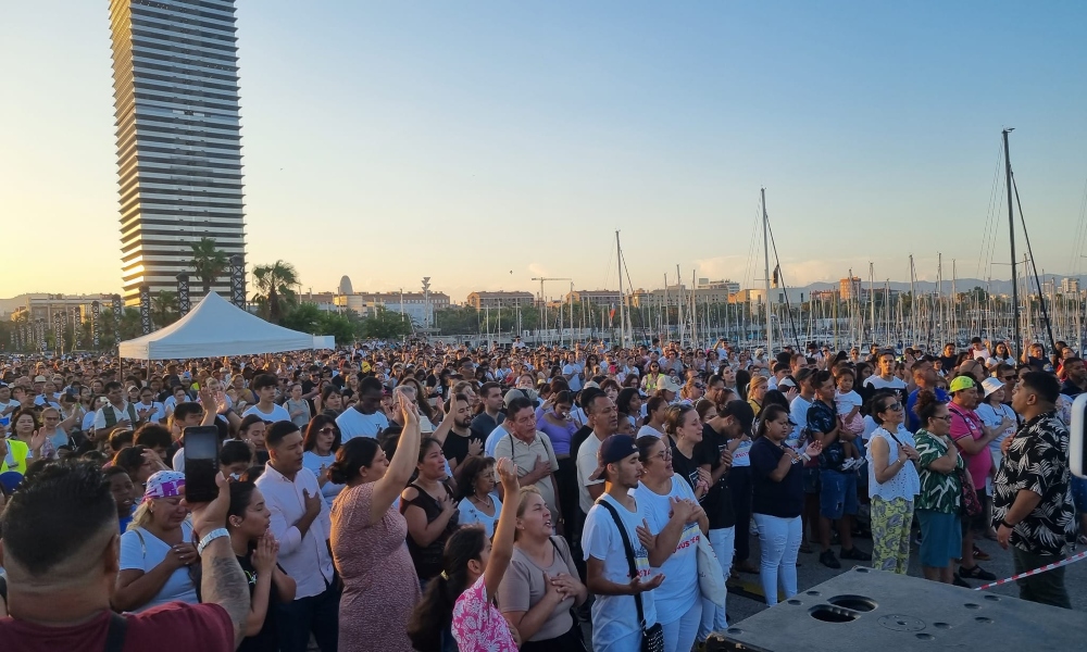 5.000 personas celebran a Jesús en Barcelona