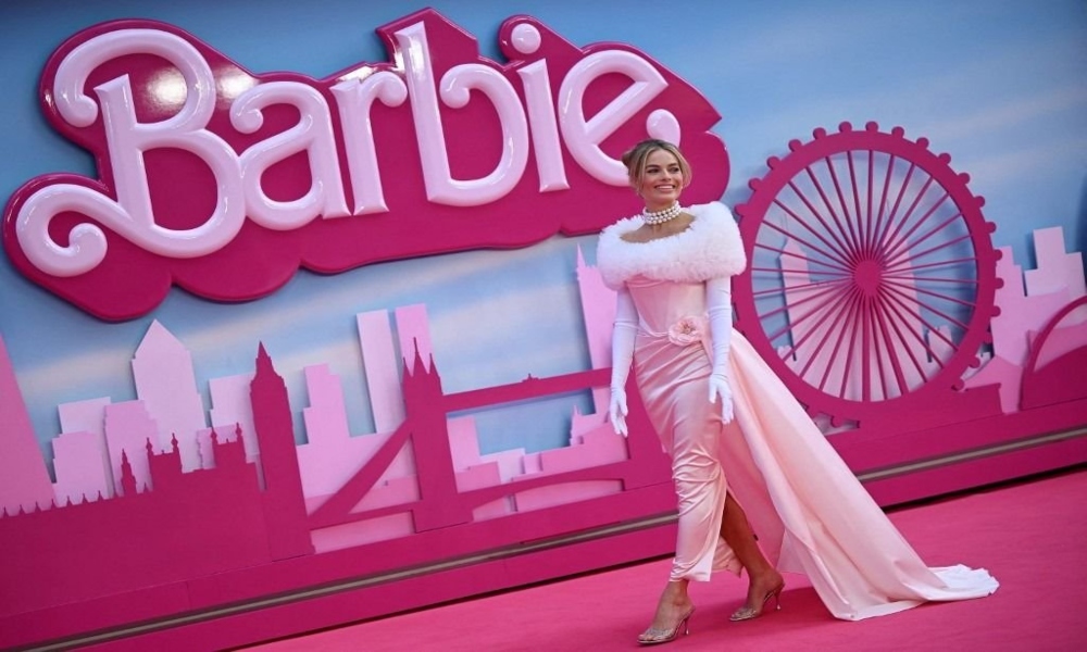 «Barbie»: Un feminismo empaquetado de color de rosa