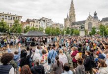 Cristianos adoran en las calles de Holanda