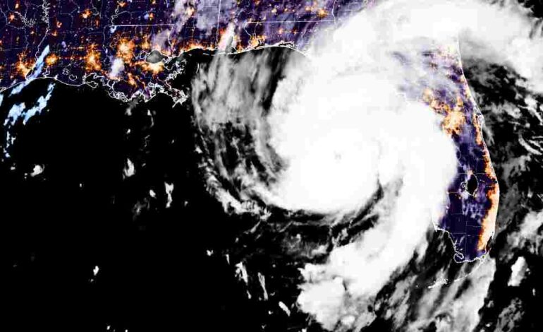 Huracán Idalia impacta la Florida en categoría 3