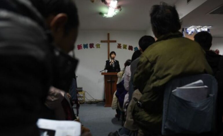 Régimen comunista chino arresta a más de 1.000 cristianos