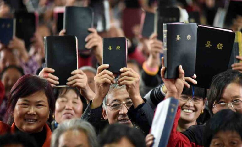 Nuevo informe: La religión está lejos de morir en China