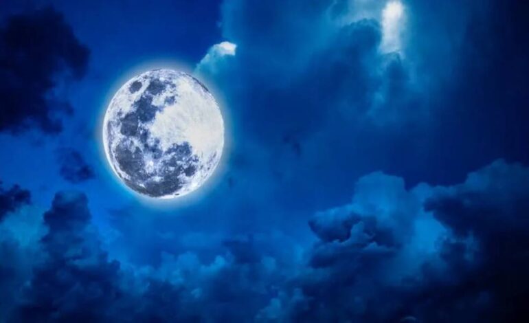 ¿Superluna azul señal de que Dios llama al arrepentimiento?
