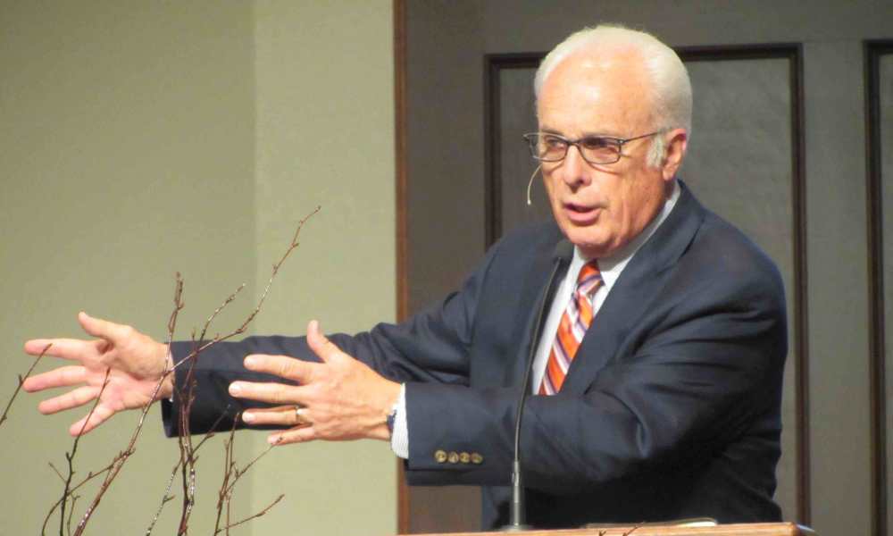 John MacArthur event suspended due to bomb threat