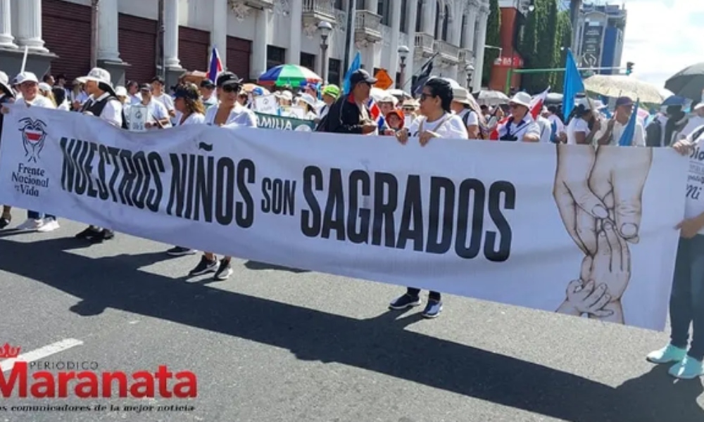 Cristianos marchan por la niñez de Costa Rica