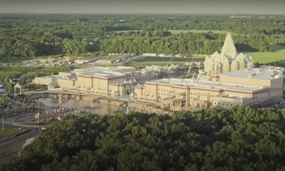El declive cristiano hace que Nueva Jersey dé la bienvenida a templo hindú gigante