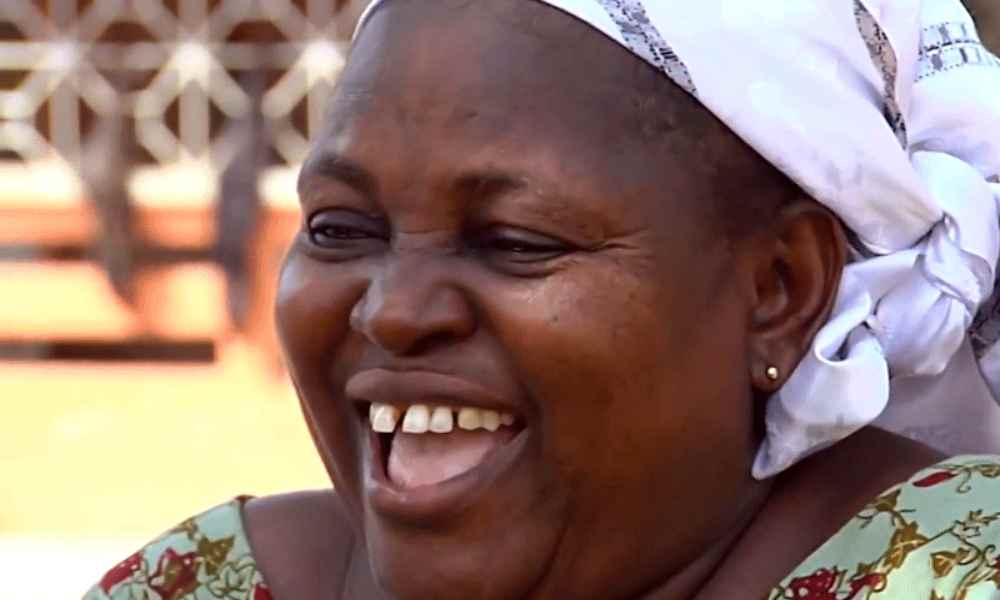 Africana dice que curanderos no pudieron sanarla, pero Dios sí