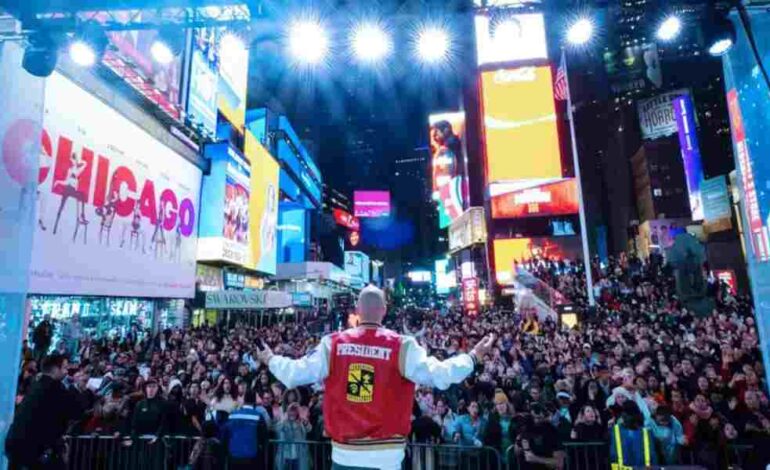 Cristianos llenan Times Square de Nueva York para adorar a Jesús