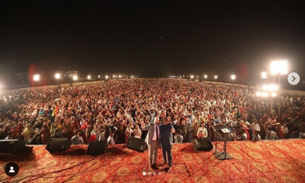 Miles aceptan a Jesús en cruzada evangelística en Pakistán