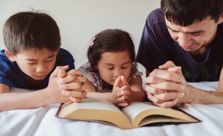 Cinco maneras de acercar a los niños a la Palabra de Dios