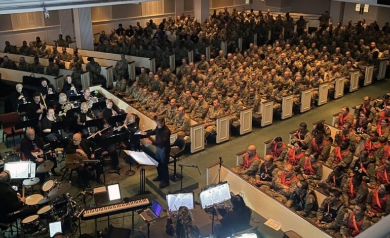 Más de 100 soldados se entregan a Jesús en Oklahoma: “Encontraron el camino”
