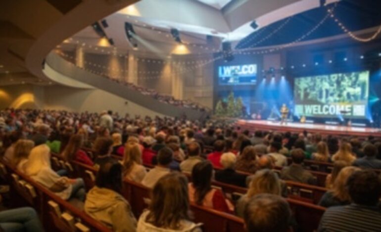 Megaiglesia de Carolina del Sur bautiza a 141 personas en 1 día