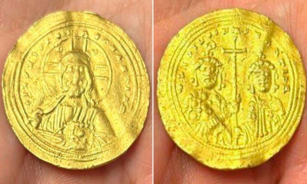 Rarísima moneda de oro con la imagen de Jesús es encontrada en Noruega