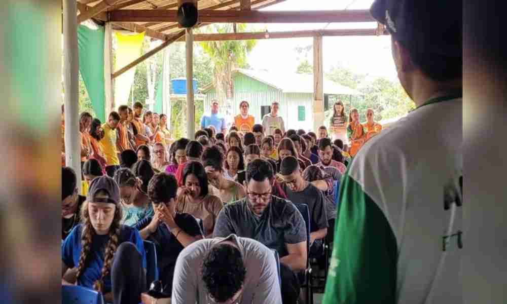 Casi 200 jóvenes participan en jornada misionera en la Amazonía