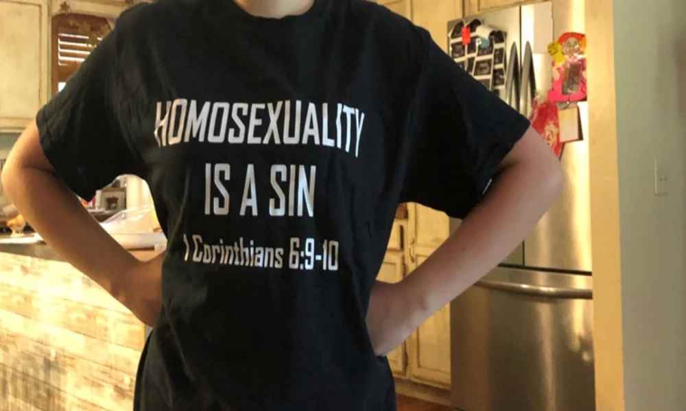 Exalumna gana caso tras decir “homosexualidad es pecado”