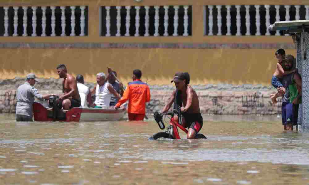 Iglesias asisten a las víctimas de las lluvias en Río de Janeiro