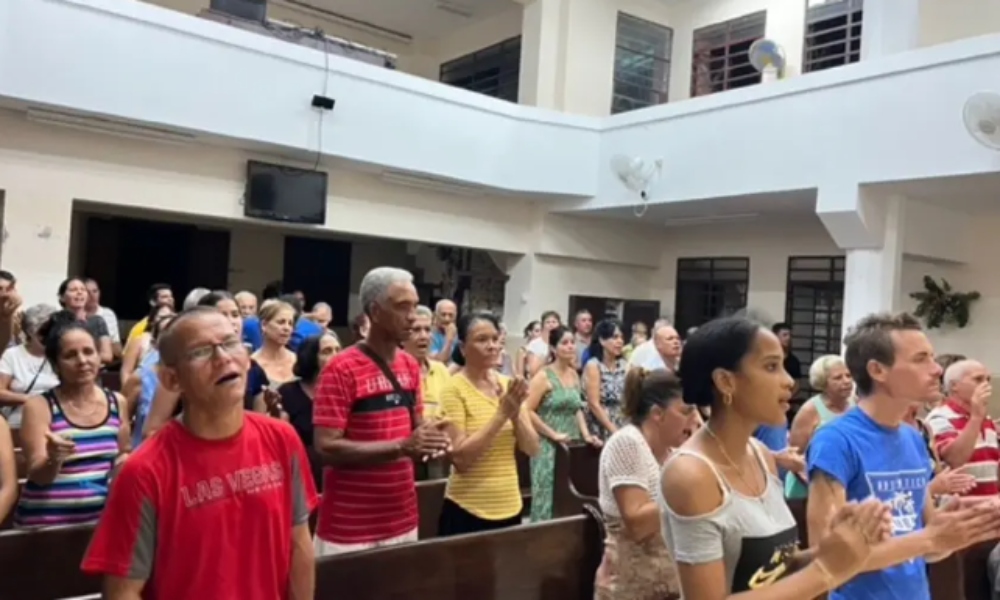 Más de 4.000 personas aceptan a Jesús en evangelización en Cuba
