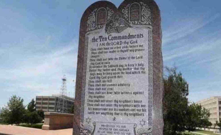 ¿Volverá el monumento de los Diez Mandamientos al Edificio Judicial de Alabama?