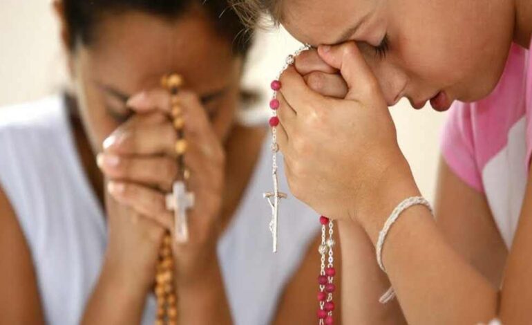 Razones para no rezar el rosario