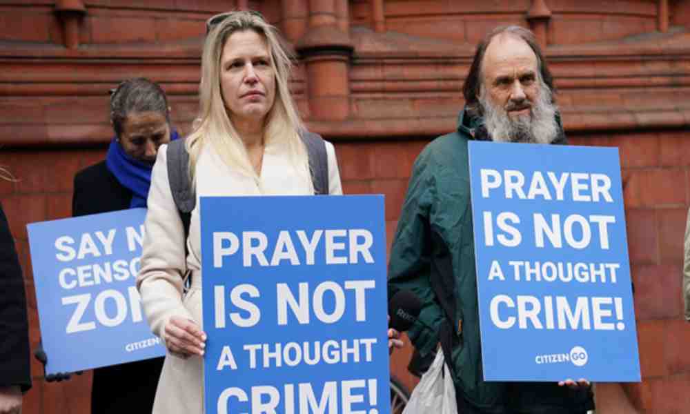 Reino Unido podría tildar a cristianos de extremistas
