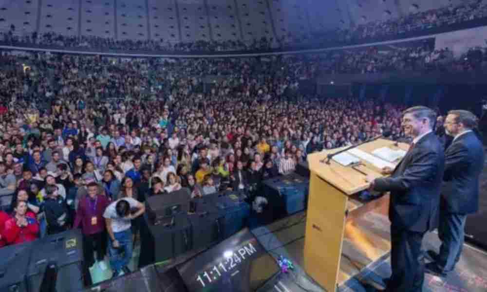 Nieto de Billy Graham lleva a más de 480 personas a Jesús en Portugal
