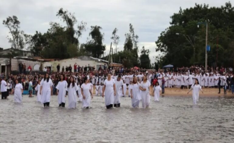 Iglesia bautiza a más de 3mil personas: “La misión es hacer discípulos”